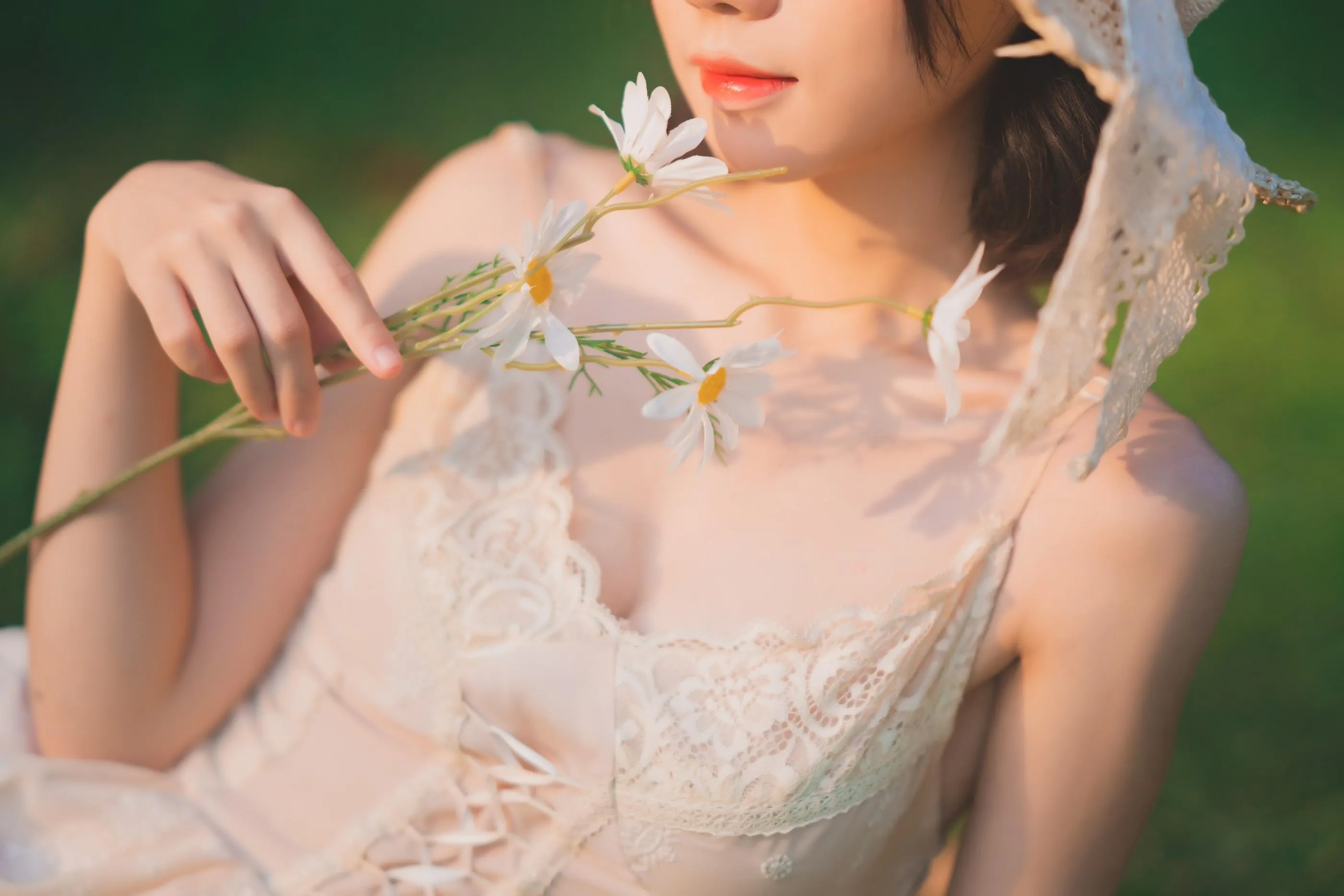 [艺图语] 2022.06.09 贩卖黄昏 花柒Hana [26P]插图2